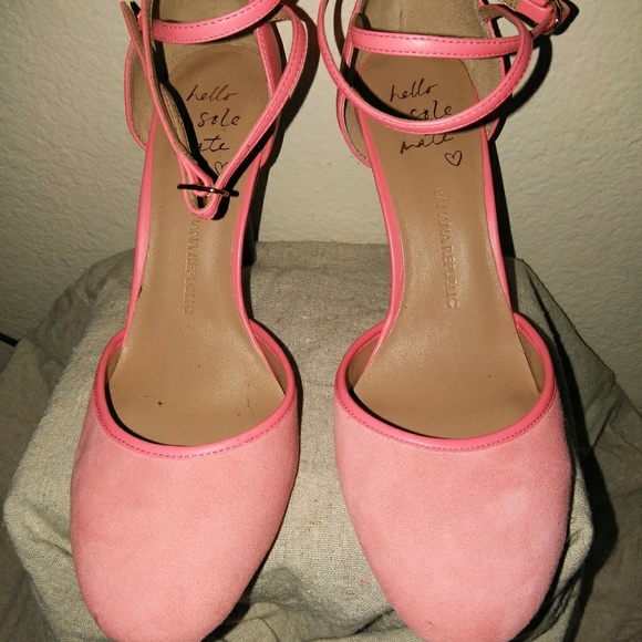 Shoe - Picture 3 of 4